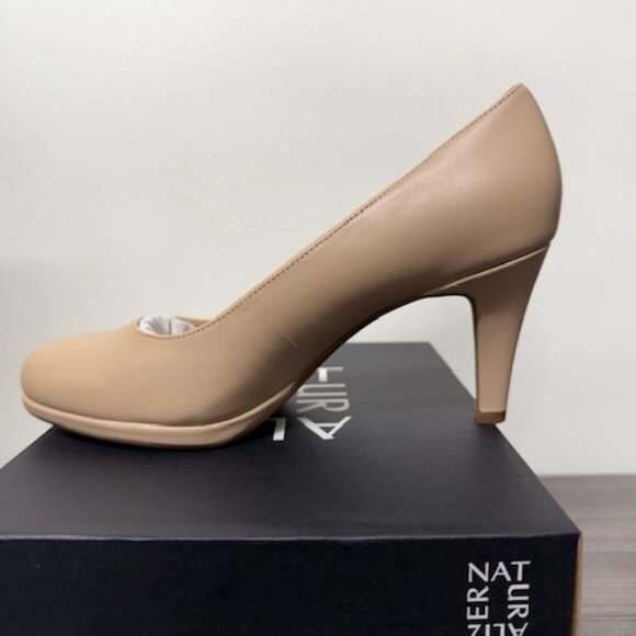 Naturalizer Womens Michelle Taupe Classic High Heel Pump - Picture 2 of 3
